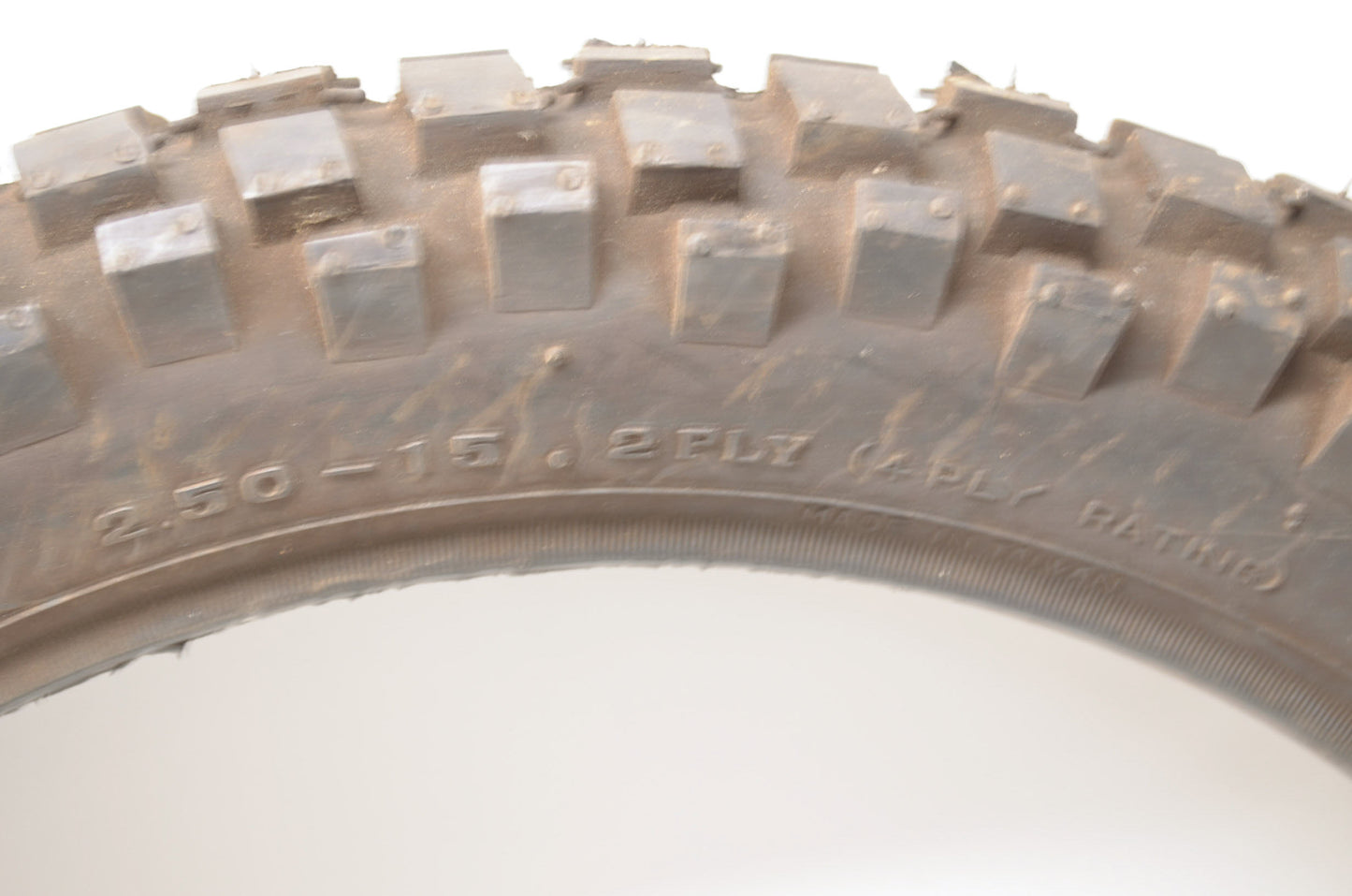 NEW Chen Shin Tire 2.50-15