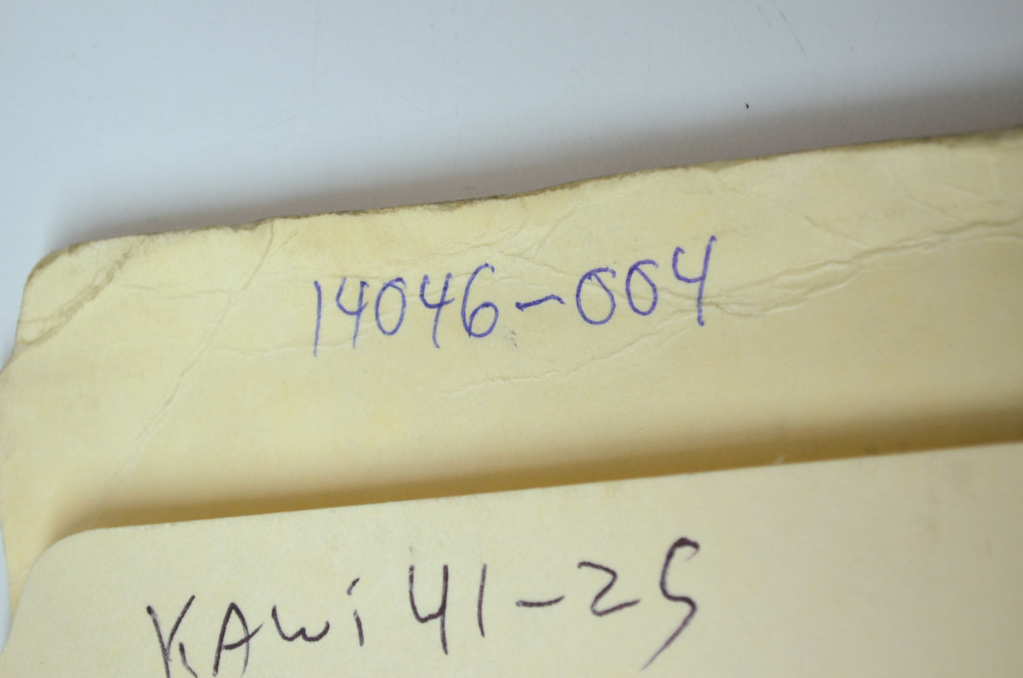 OEM Kawasaki 14046-004 Right Engine Cover Gasket NOS
