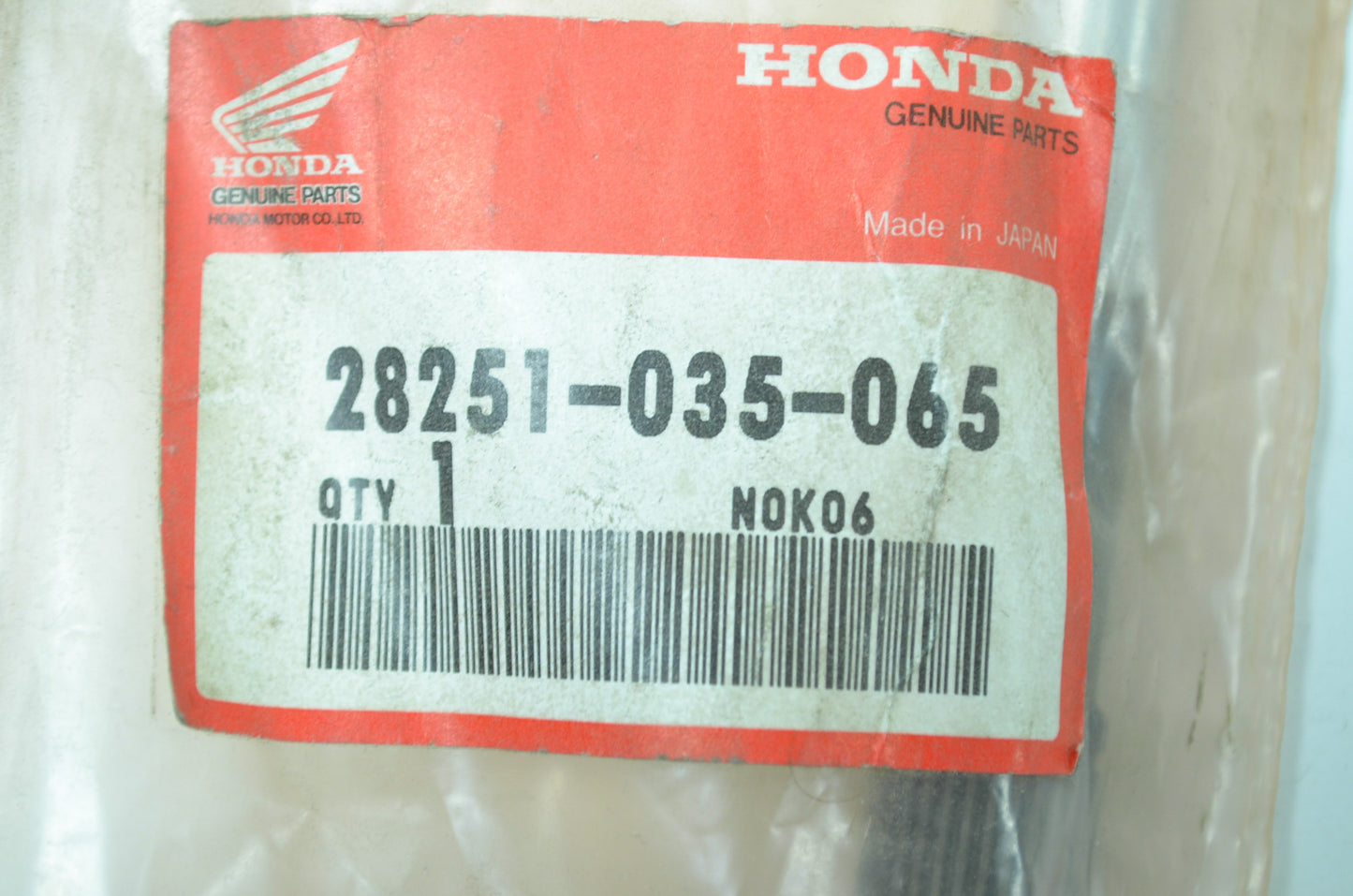 OEM Honda 28251-035-065 Spindle NOS