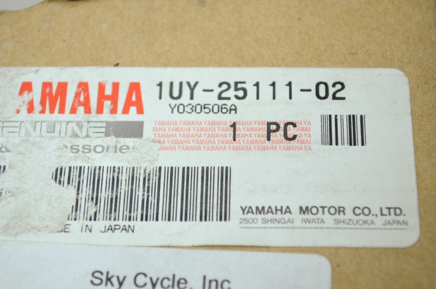 OEM Yamaha 1UY-25111-02-00 Front Hub NOS