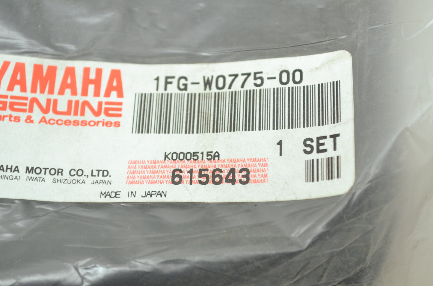 NEW OEM Yamaha Back Seat YZF-R6 YZFR6 1FG-W0775-00-00 NOS