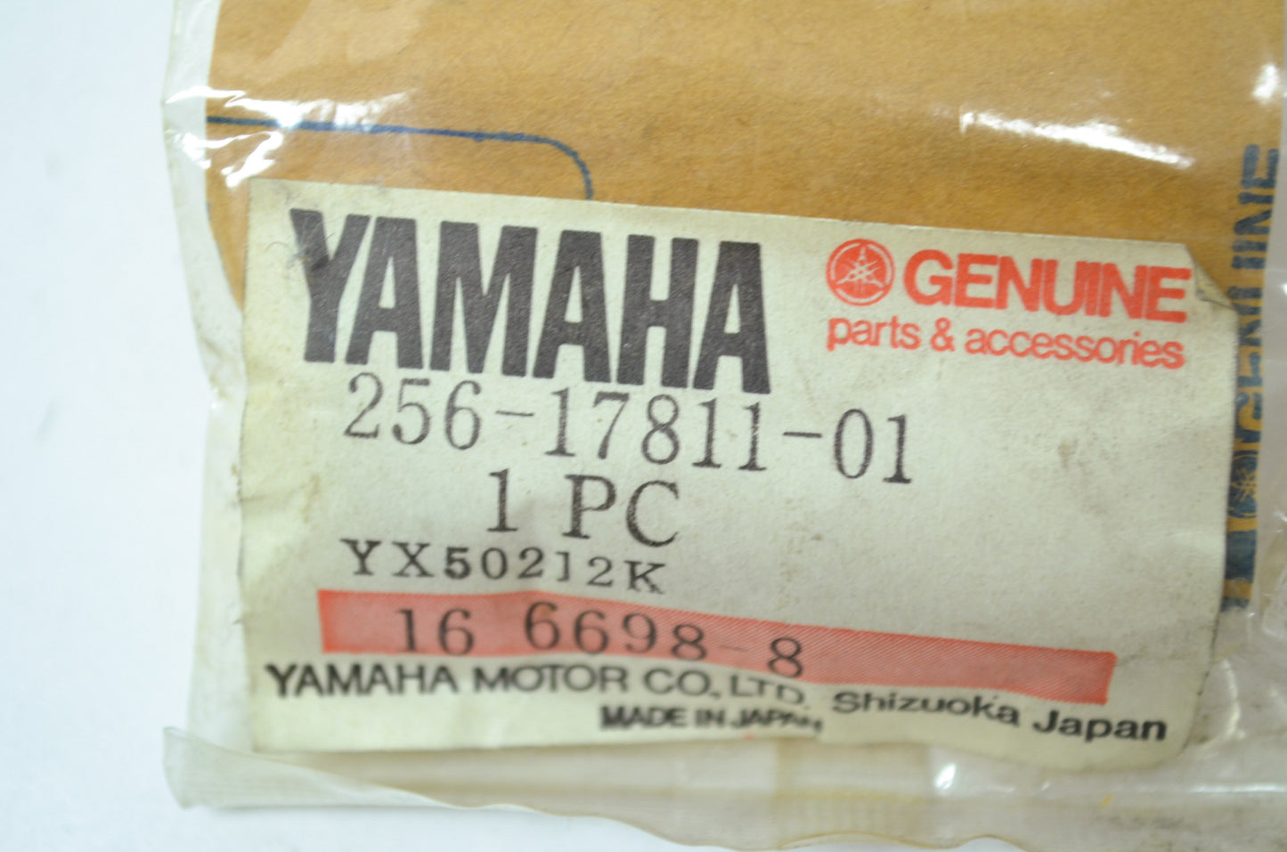 OEM Yamaha 256-17811-01-00 Tachometer Gear Housing NOS