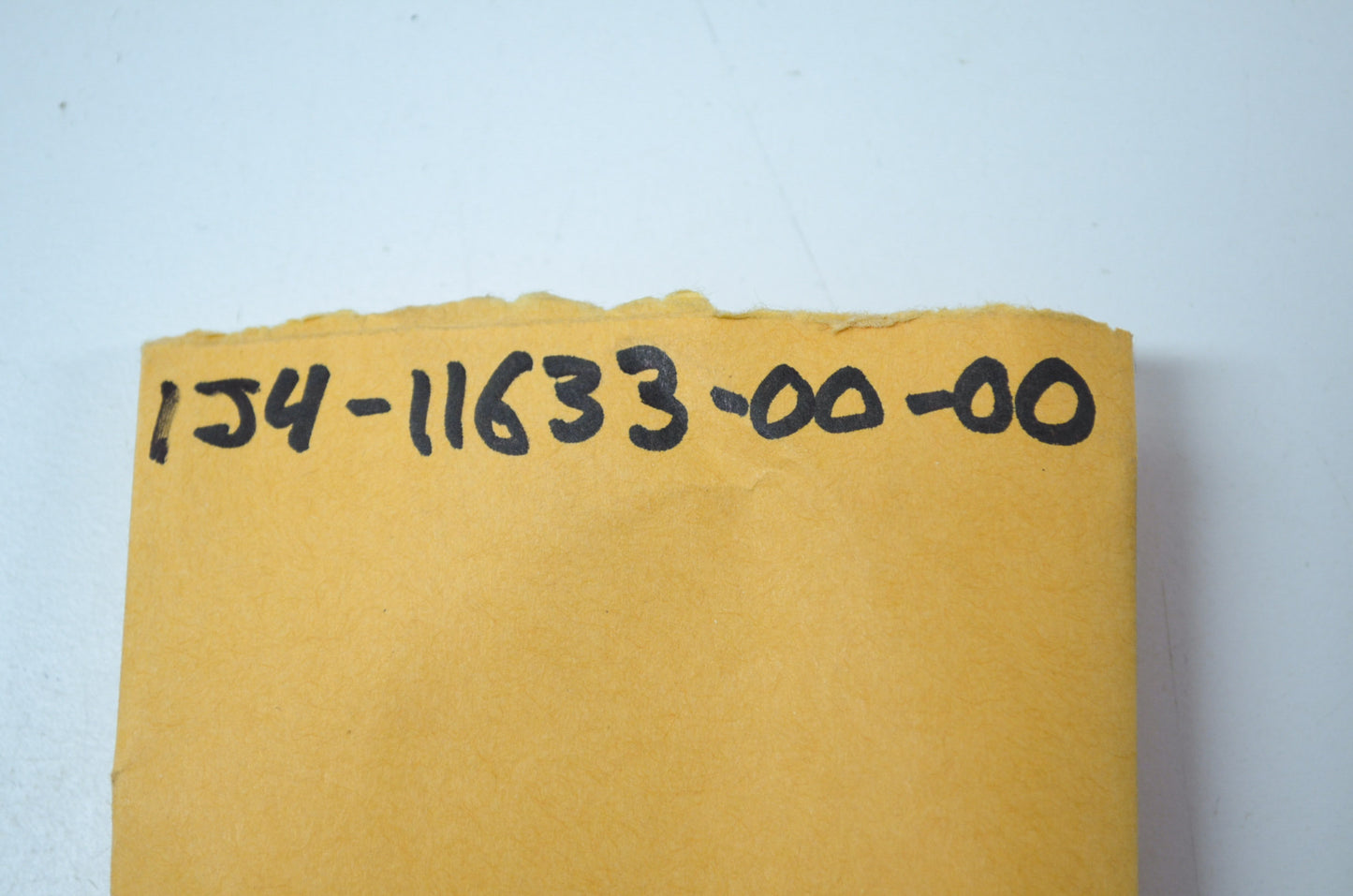 OEM Yamaha 1J4-11633-00-00 Piston Pin NOS