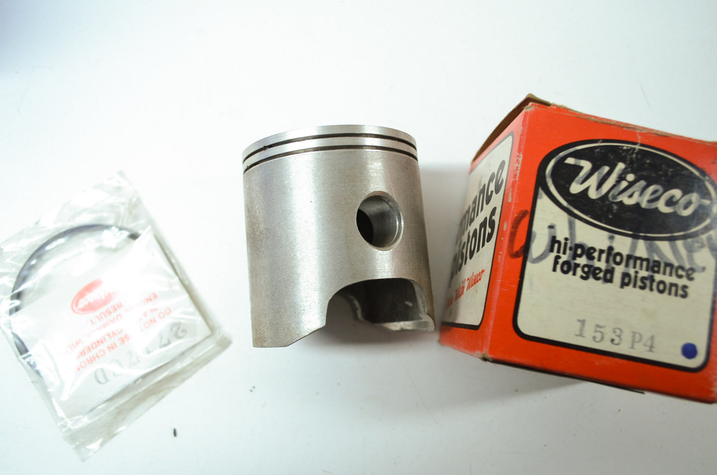 NEW Kawasaki Wiseco Piston Set F11 .40mm OS 153P4 NOS