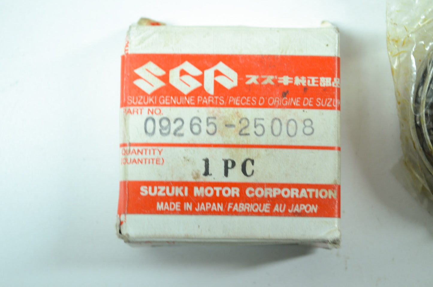NEW OEM Suzuki Upper Steering Stem Bearing DR 125 250 350 09265-25008 NOS
