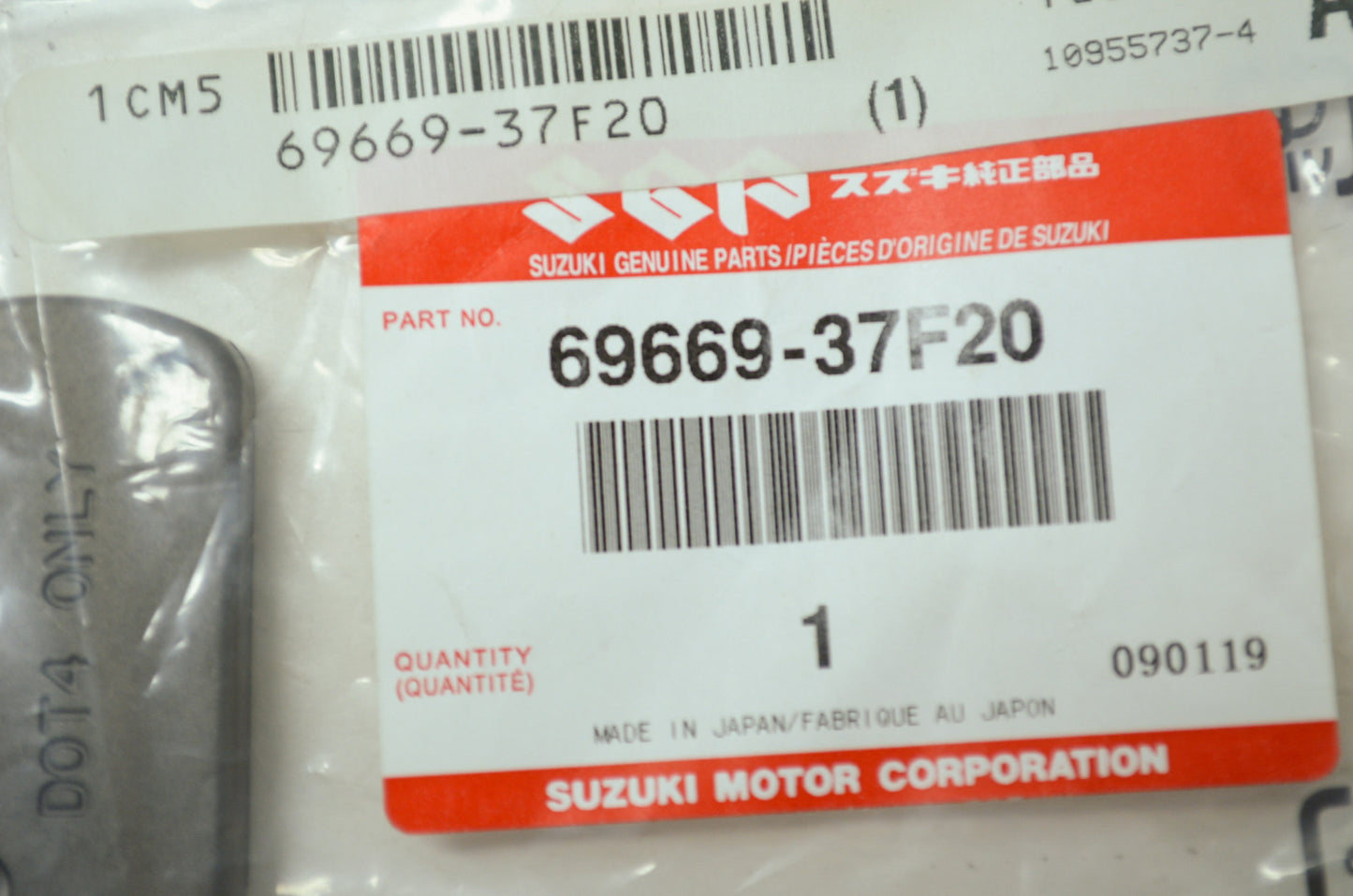 OEM Suzuki 69669-37F20 Cap NOS
