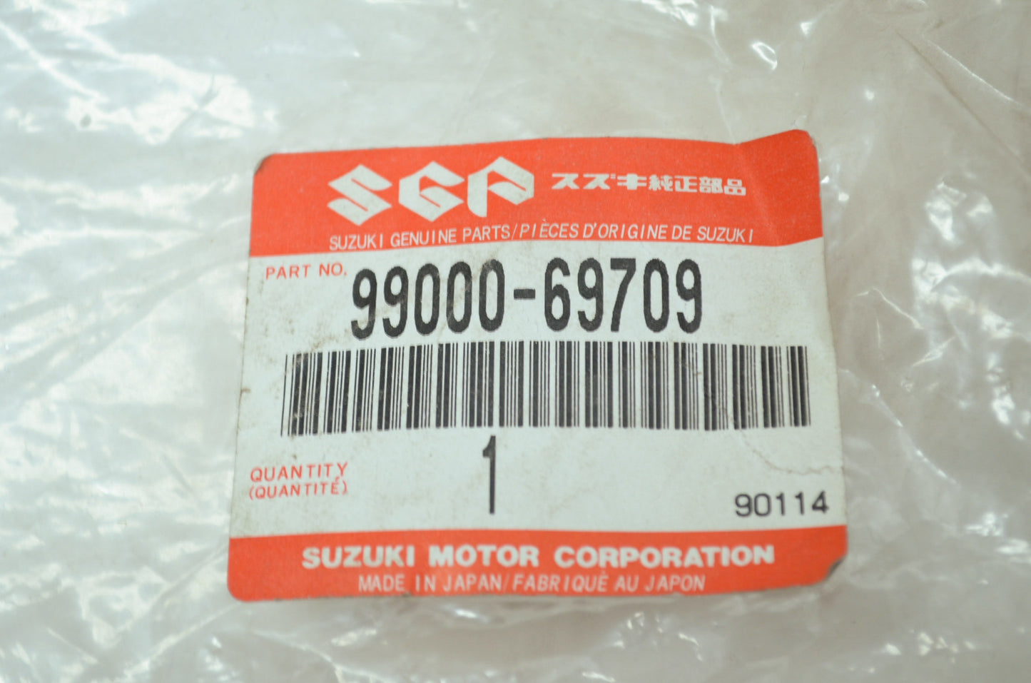 NEW OEM Suzuki Front Fender Emblem VS800 VS1400 99000-69709 NOS