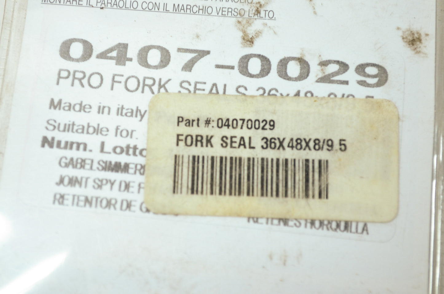 NEW Parts Unlimited Fork Seals Kawasaki KZ 700 550 0407-0029 NOS