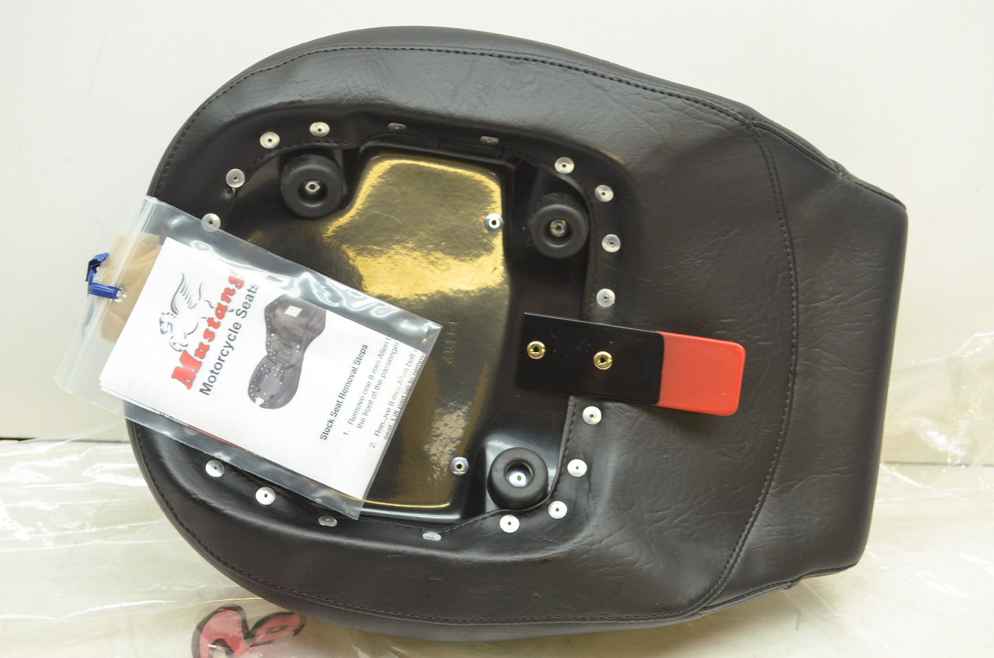 NEW Mustang Honda VTX 1800 R Trio Wide Vintage 2 Pc Touring Seat 75921 NOS