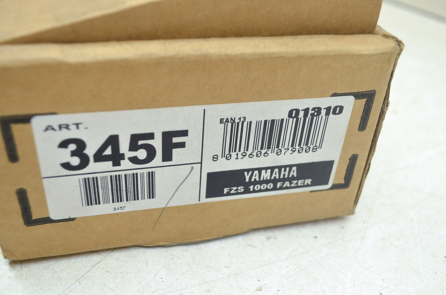 NEW Givi Yamaha FZS1000 Fazer Passenger Grab Handles 345F NOS