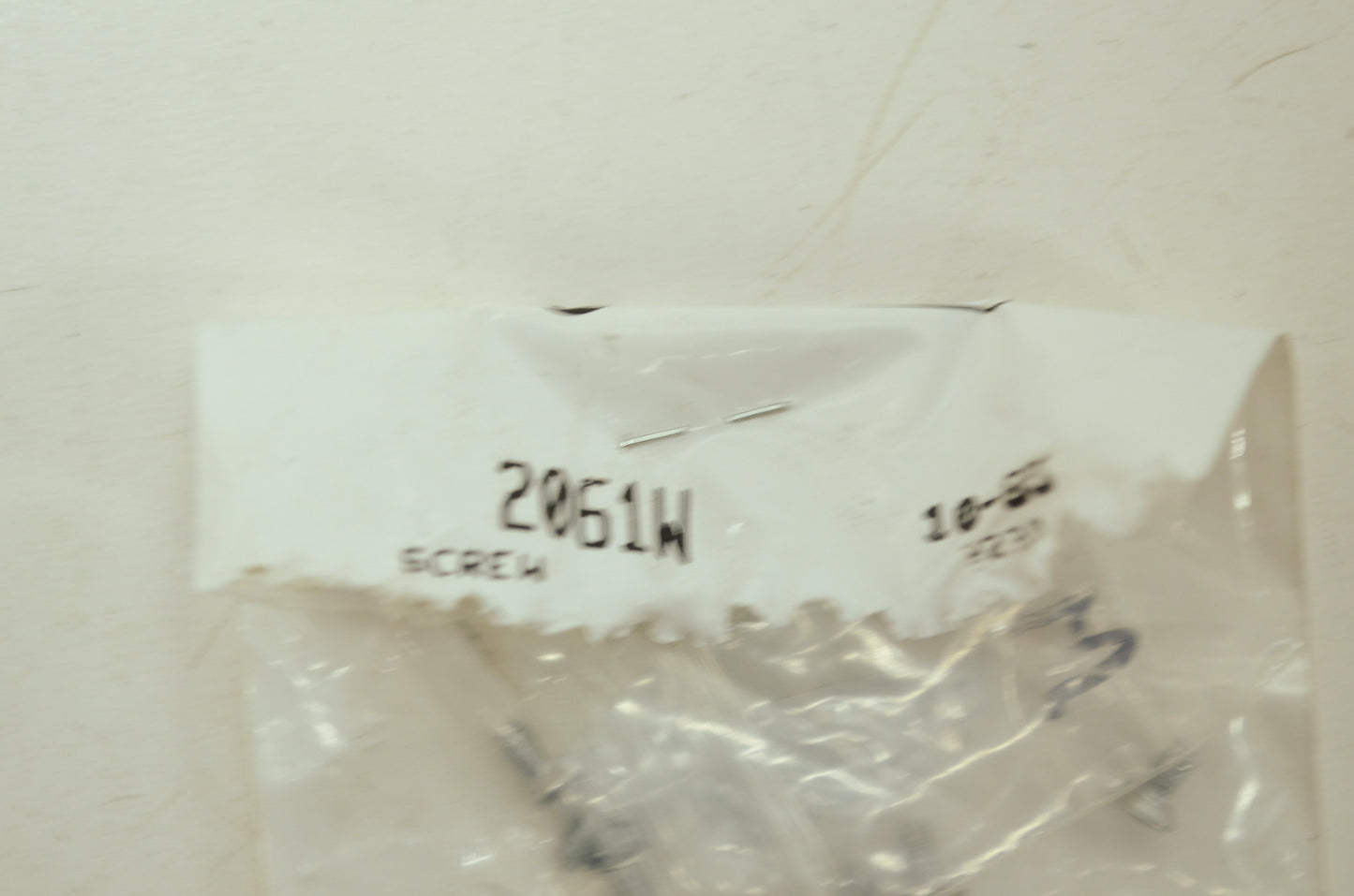 OEM Harley-Davidson 2061W Screw Qty 6 NOS