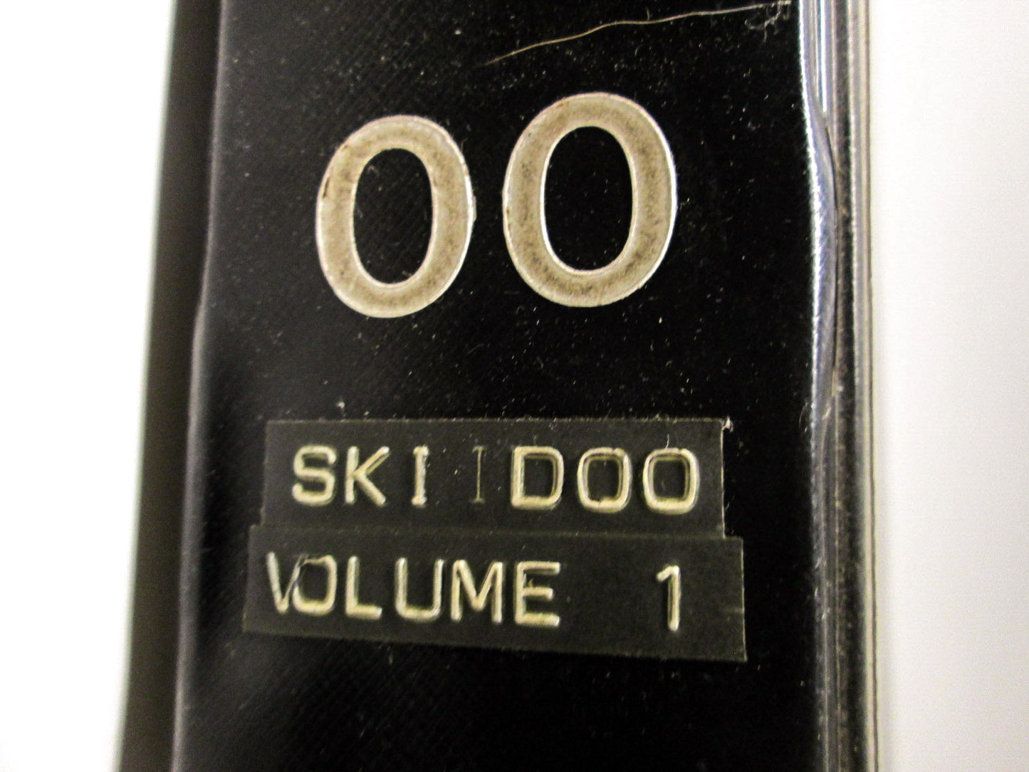 OEM Ski Doo 2000 Snowmobile Service Manual 484200011