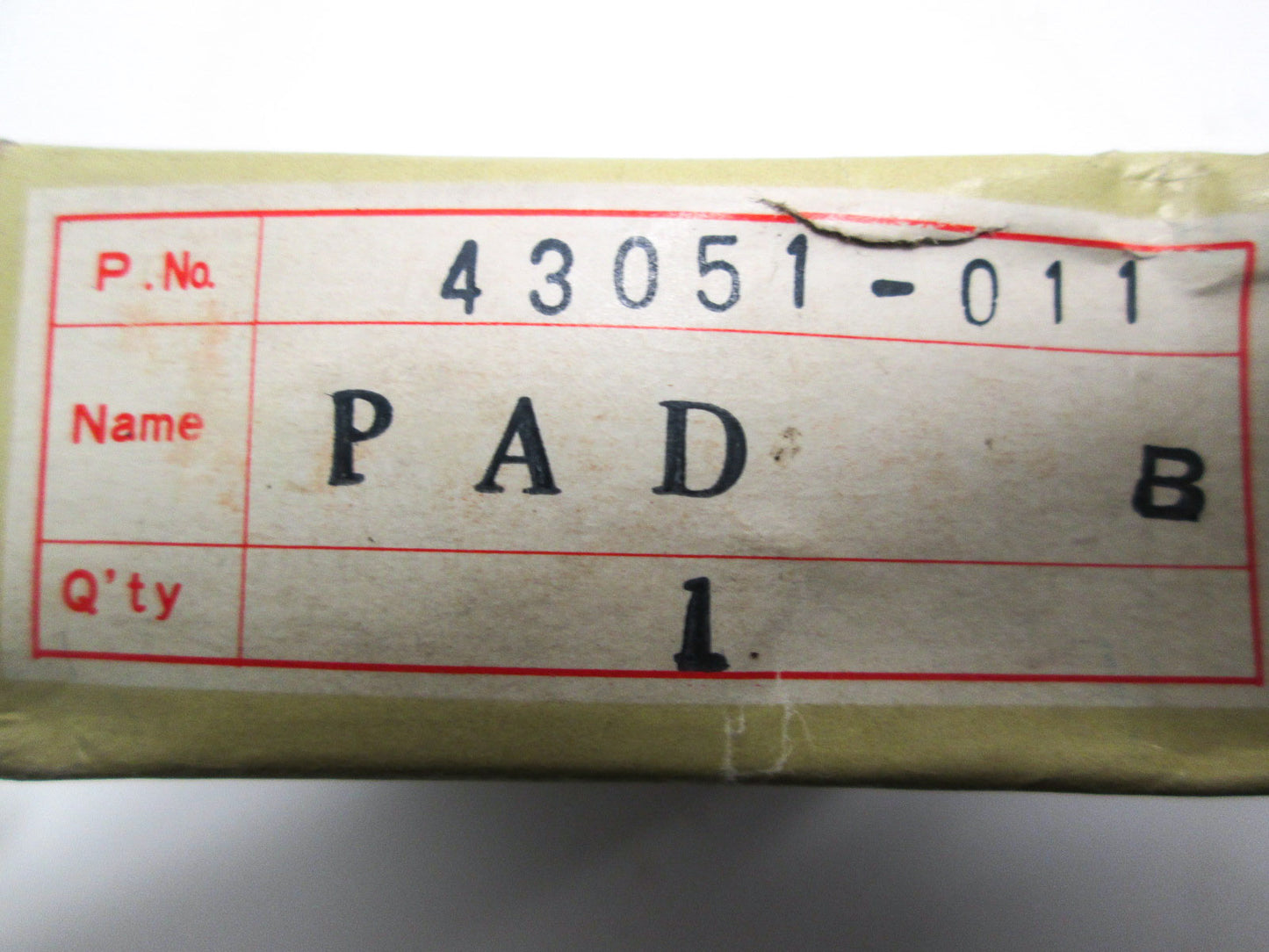 OEM Kawasaki 43051-011 Pad B NOS