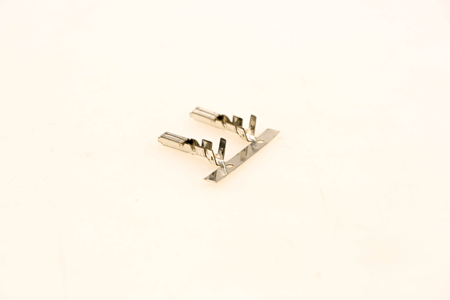 Aftermarket 515175231 Female Terminals Qty 2 NOS