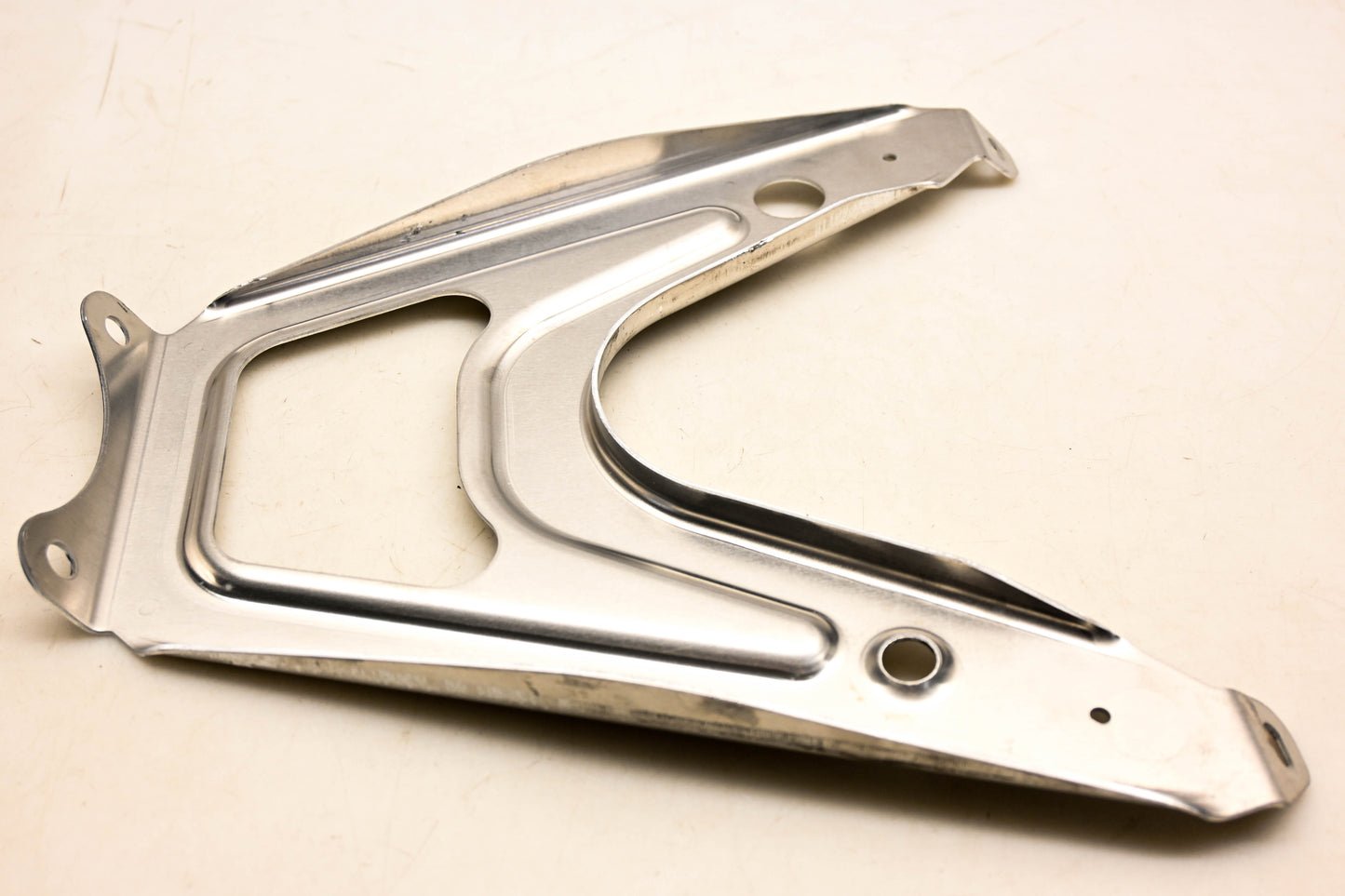 Aftermarket 502006772 Belly Pan Support Bracket NOS