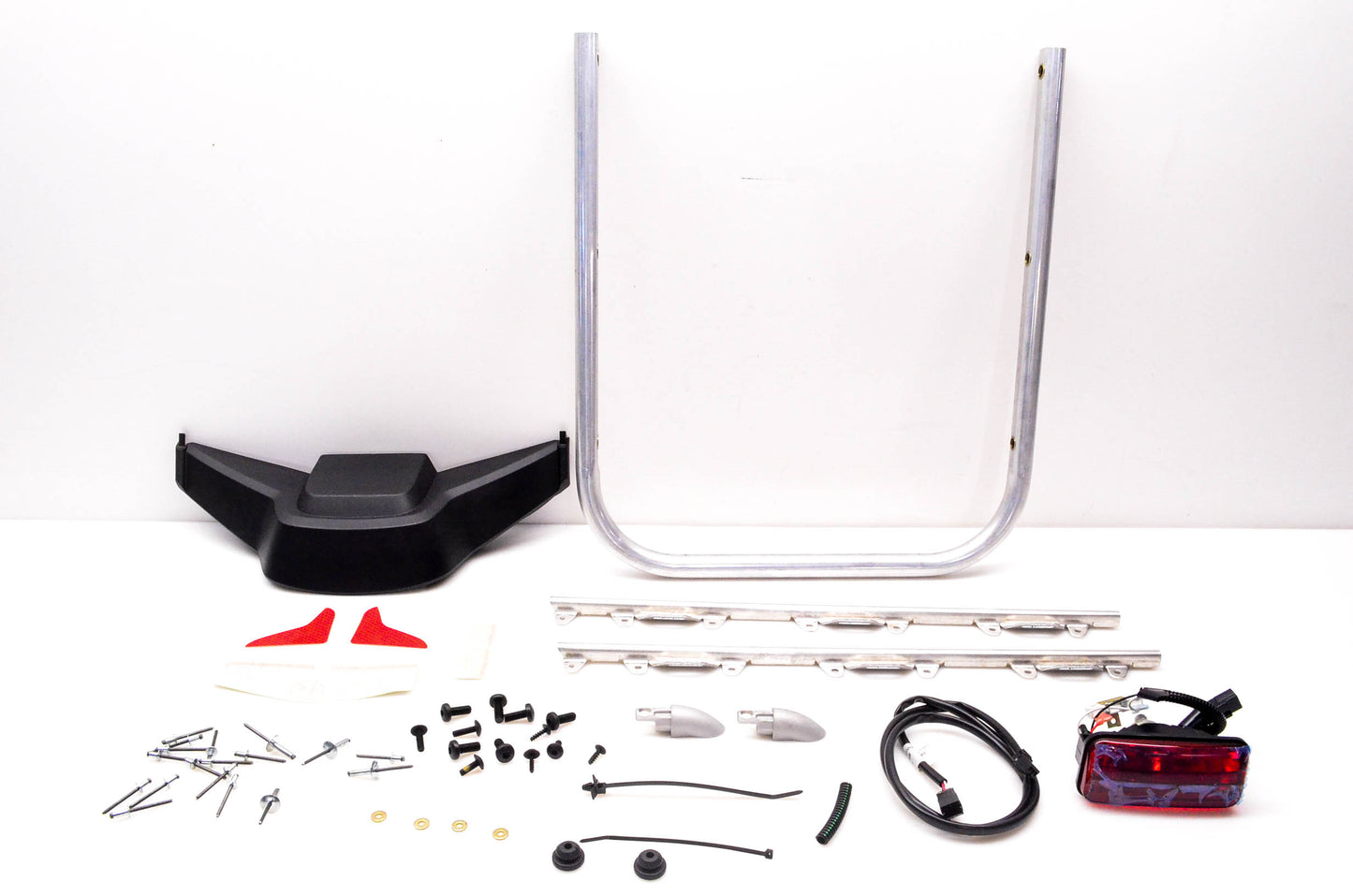 Aftermarket 861805100 Rear Bumper Kit NOS