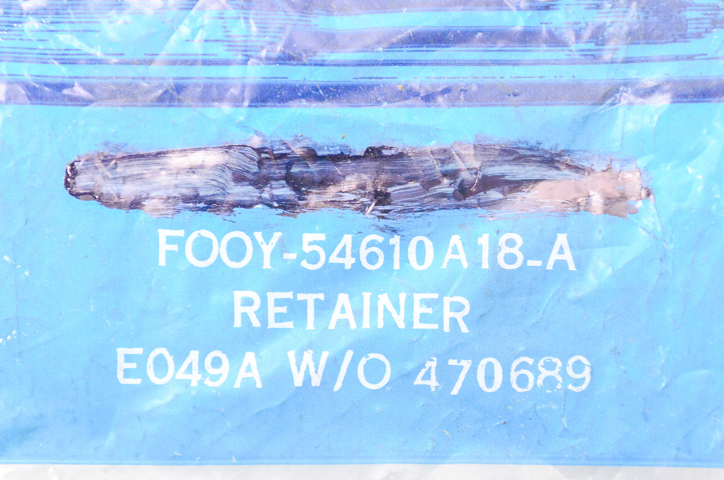 OEM Ford FOOY54610A18A, F30B54610A18AAW Back Seat Headrest Retainer Qty 2 NOS