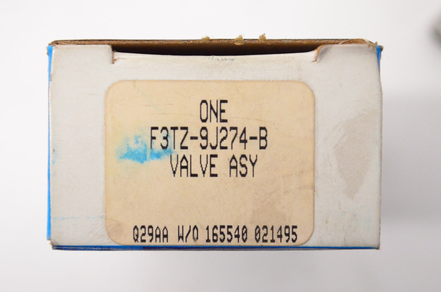New OEM Ford F3TZ9J274B Connector NOS