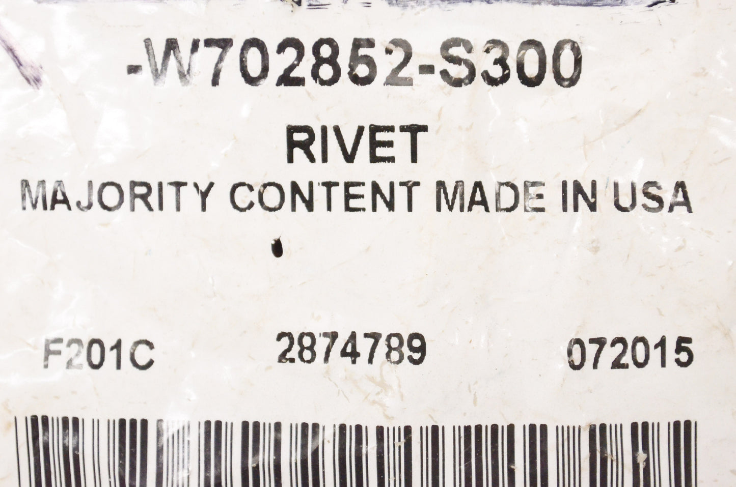 New OEM Ford W702852S300 Lower Cover Rivet NOS