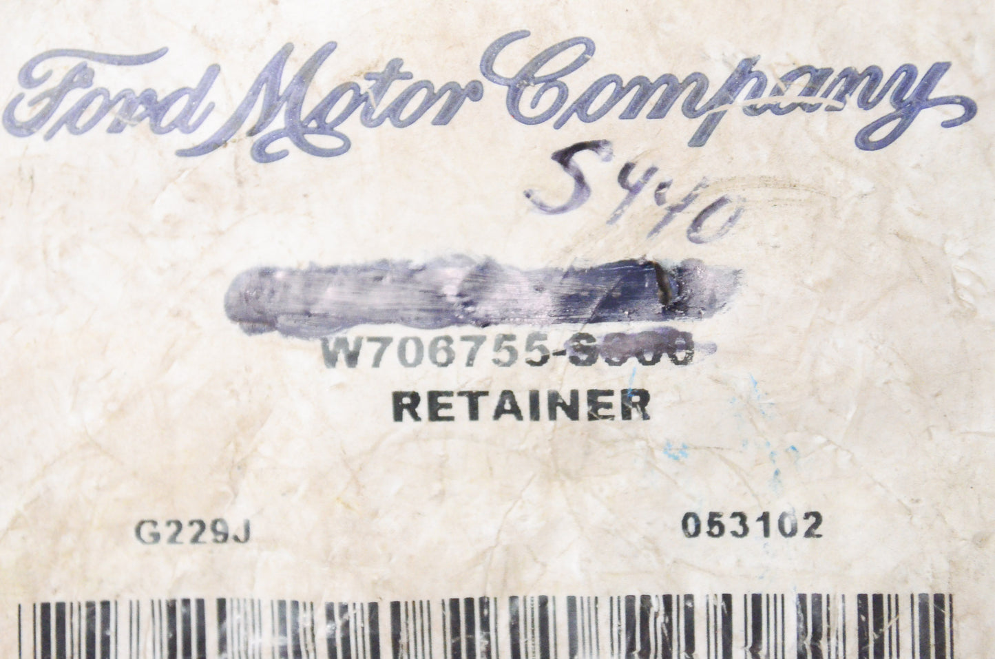 New OEM Ford W706755S440 Front Bumper Bracket Retainer NOS