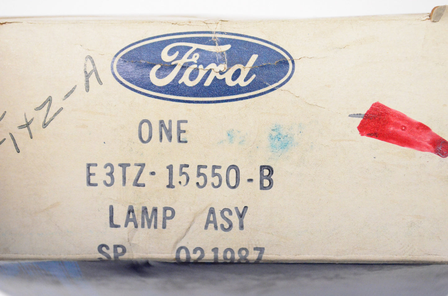 New OEM Ford E3TZ15550B Lamp Assembly NOS