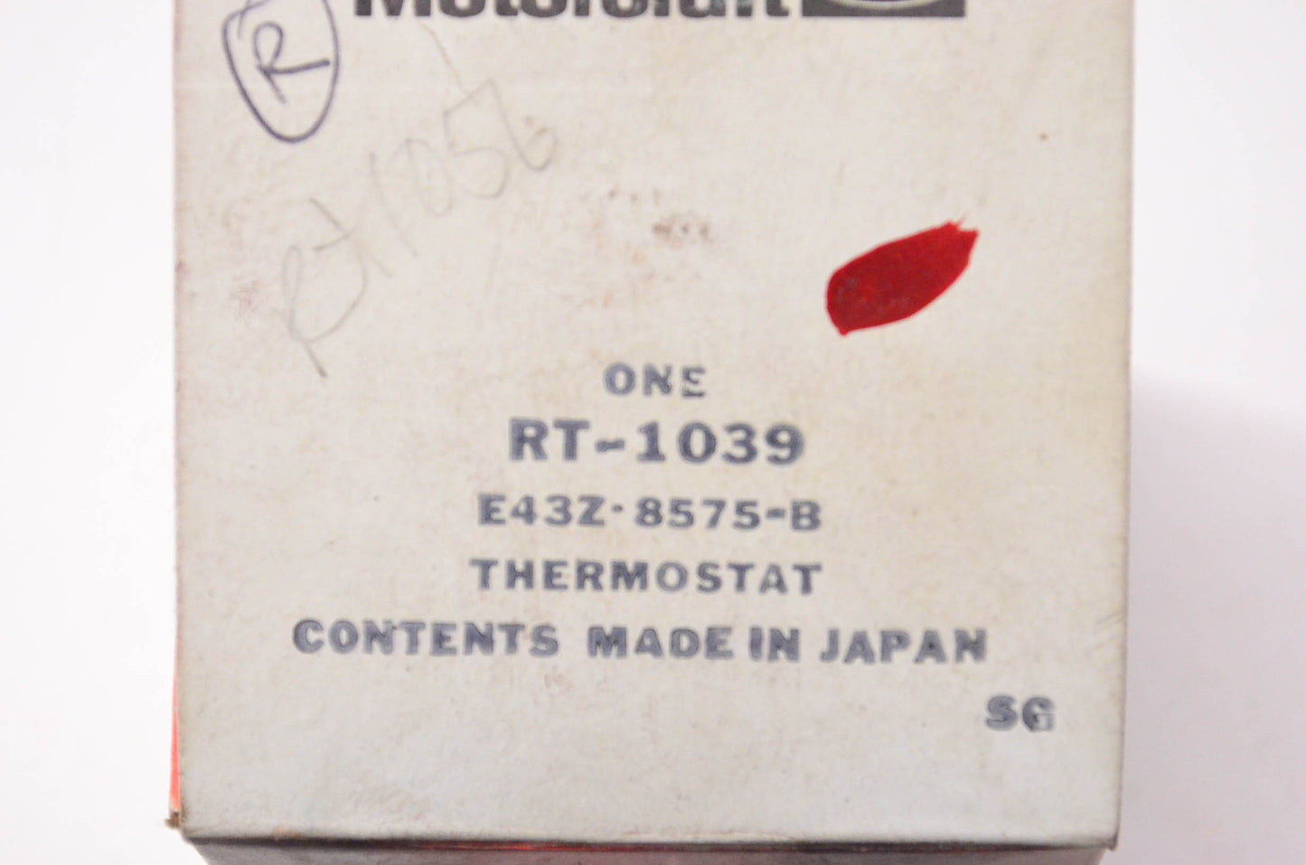 New OEM Ford RT-1039, E43Z8575B Thermostat W/ Gasket NOS