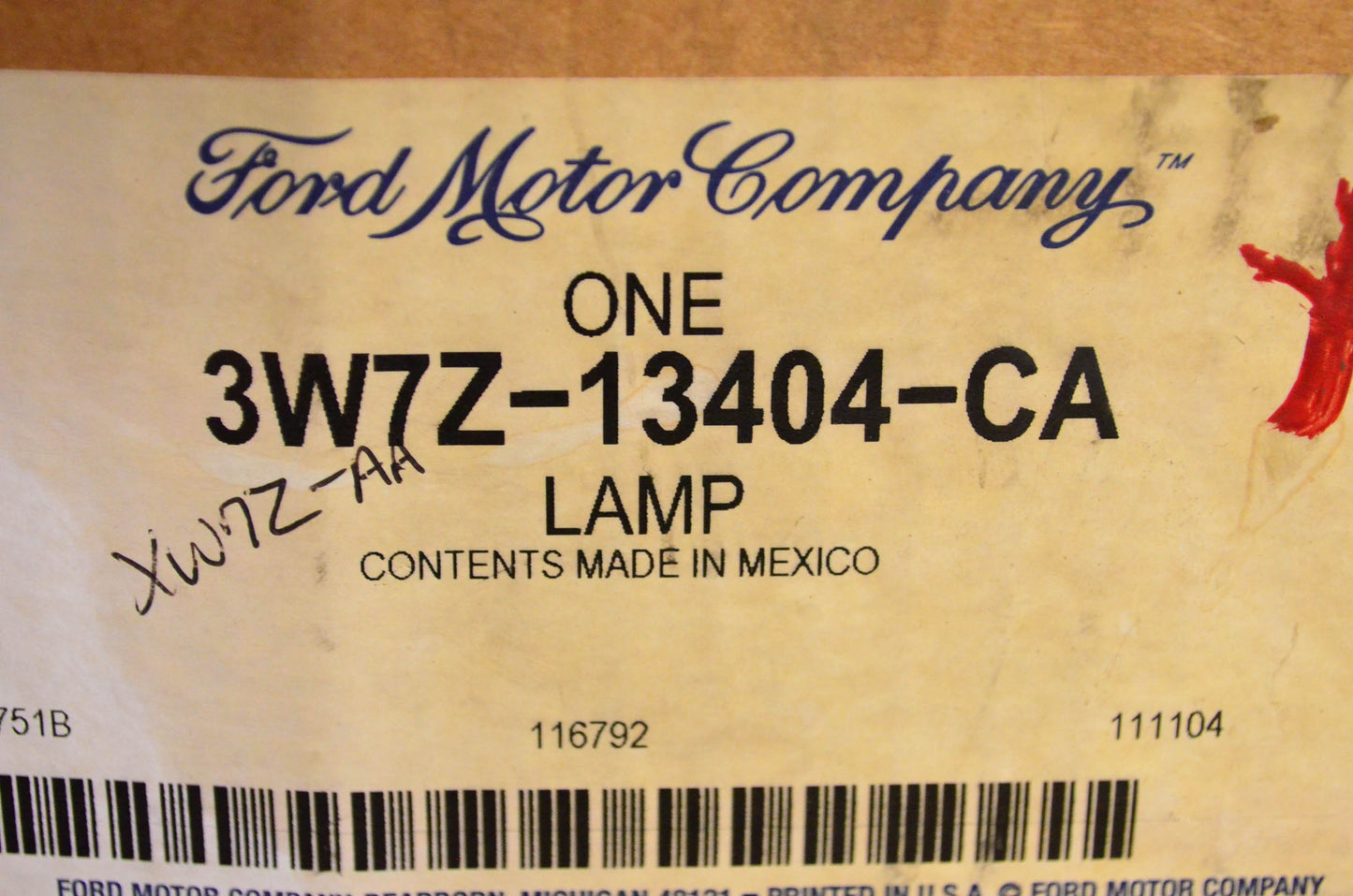 New OEM Ford XW7Z13404AA, 3W7Z13404CA Tail Lamp Assembly NOS