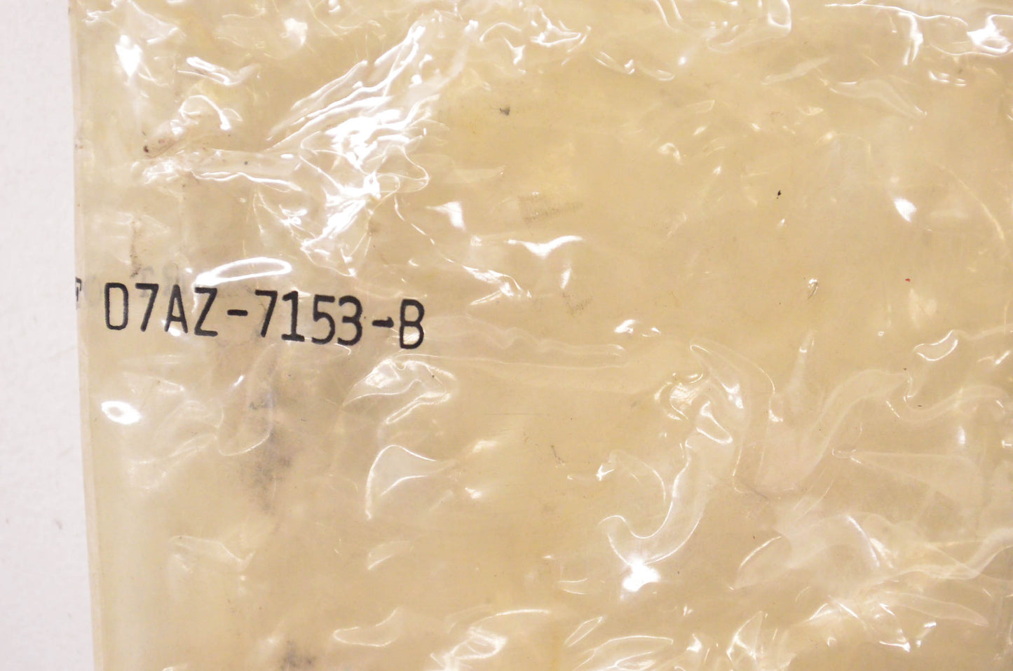 New OEM Ford D7AZ7153B Snap Ring Kit NOS