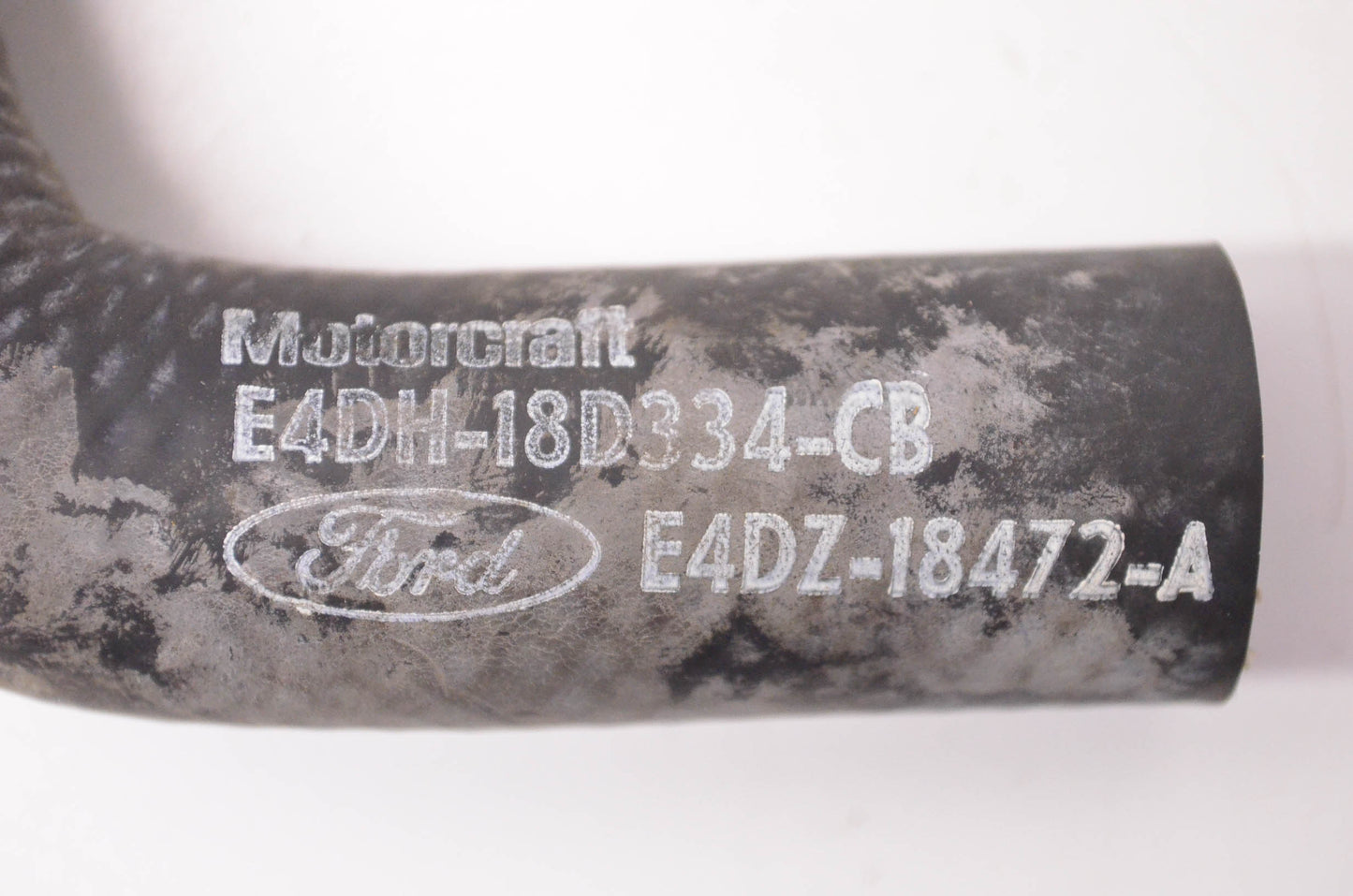 New OEM Ford E4DH18D334CB, E4DZ18472A HVAC Heater Hose NOS