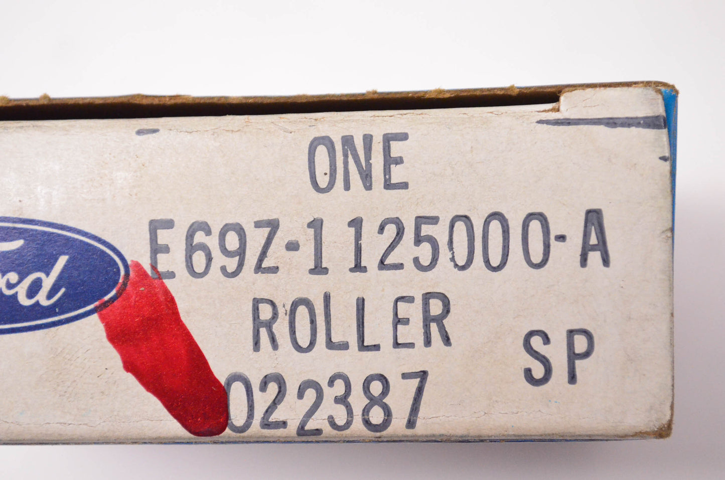 New OEM Ford E69Z1125000A, 022387 Door Guide Roller NOS