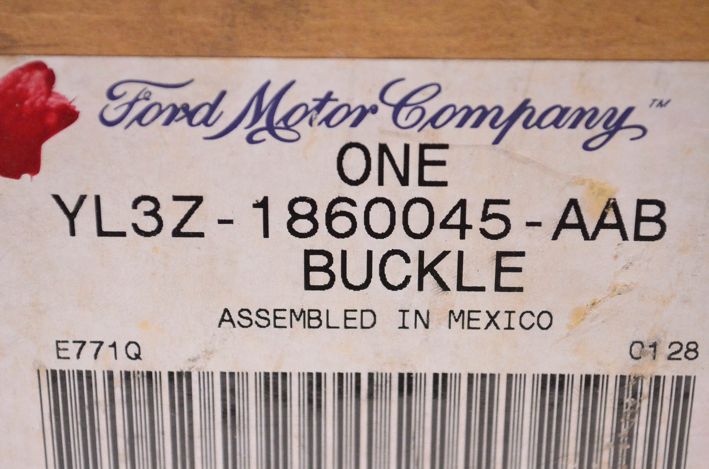 New OEM Ford YL3Z1860045AAB Seat Belt Buckle NOS