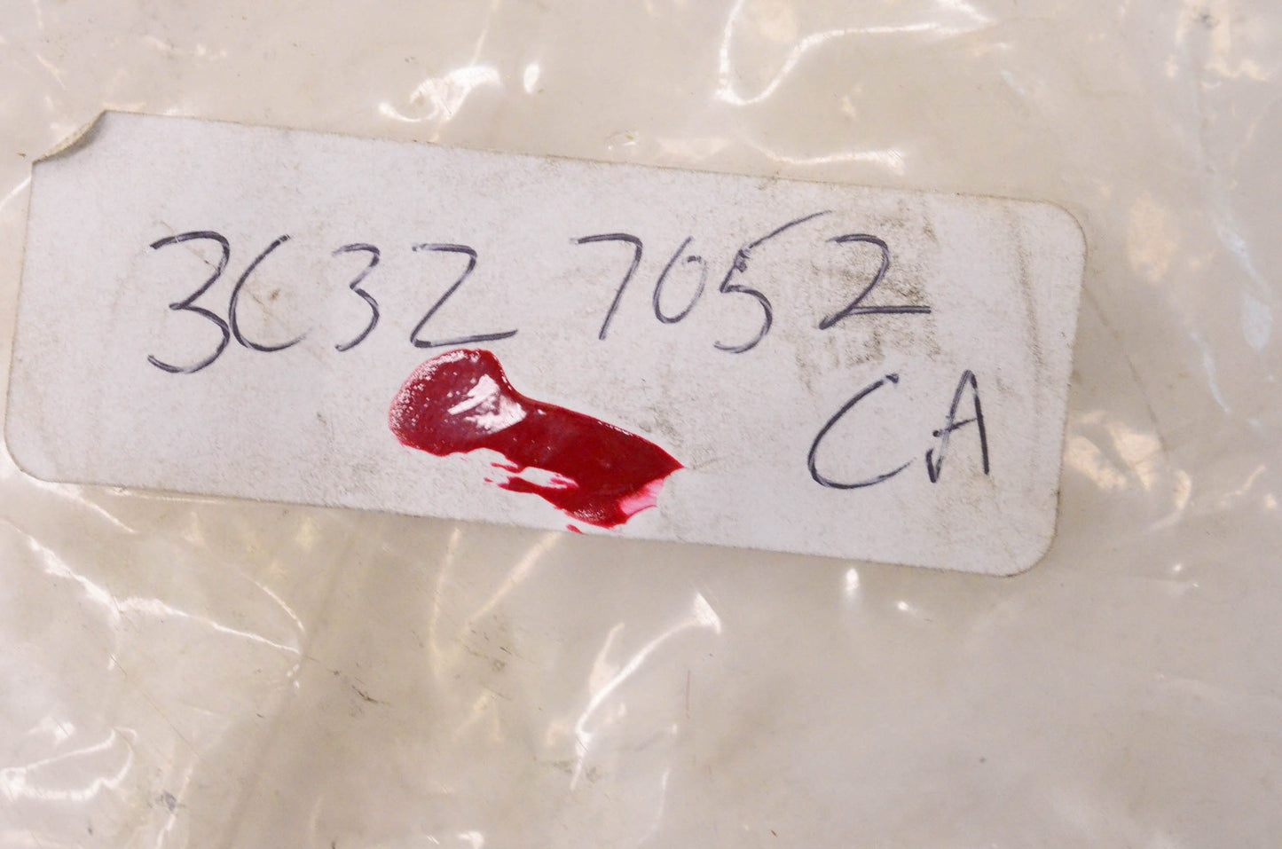 New OEM Ford 3C3Z7052CA Seal NOS