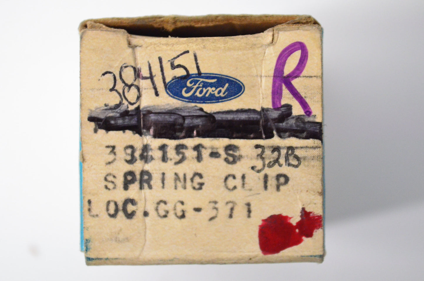 New OEM Ford 384151S32B Spring Clip NOS
