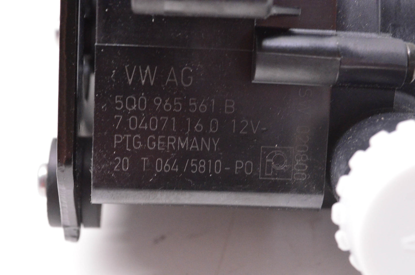 Pierburg 5Q0.965.561.B Audi Volkswagen Auxiliary Water Pump NOS