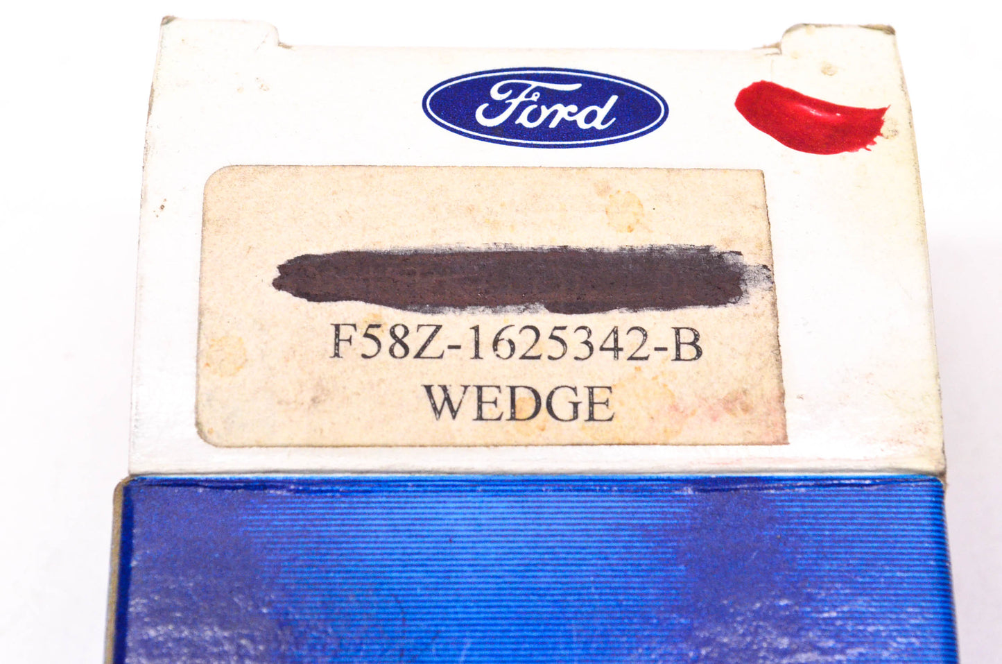 New OEM Ford F58Z-1625342-B 1995-1998 Ford Windstar Sliding Door Wedge NOS