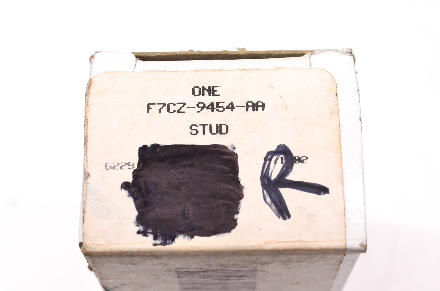 New OEM Ford F7CZ-9454-AA 2000-2004 Ford Focus 2.0L Exhaust Manifold Stud NOS