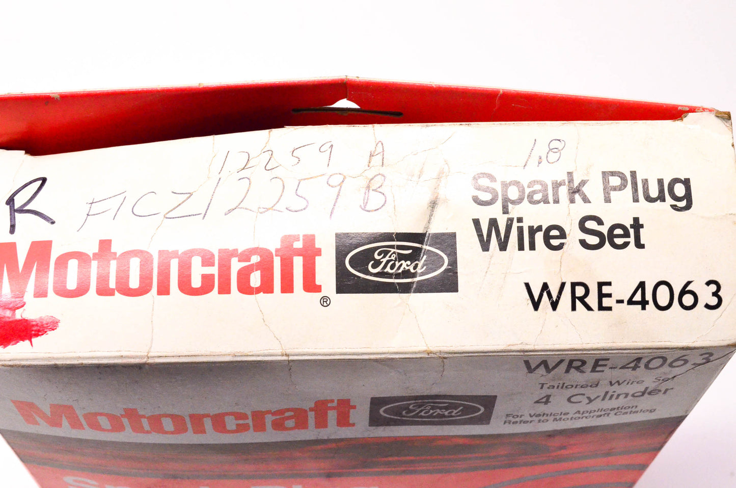 New OEM Ford WRE-4063, F1CZ-12259-A, F1CZ-12259-B Spark Plug Wire Set NOS