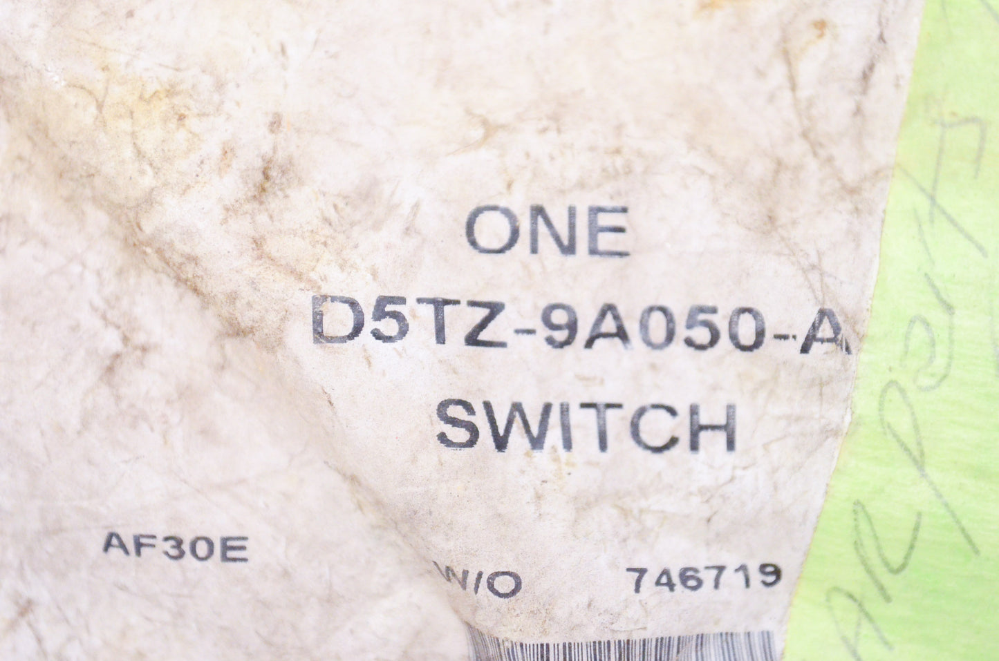 New OEM Ford D5TZ9A050A Fuel Tank Selector Switch NOS