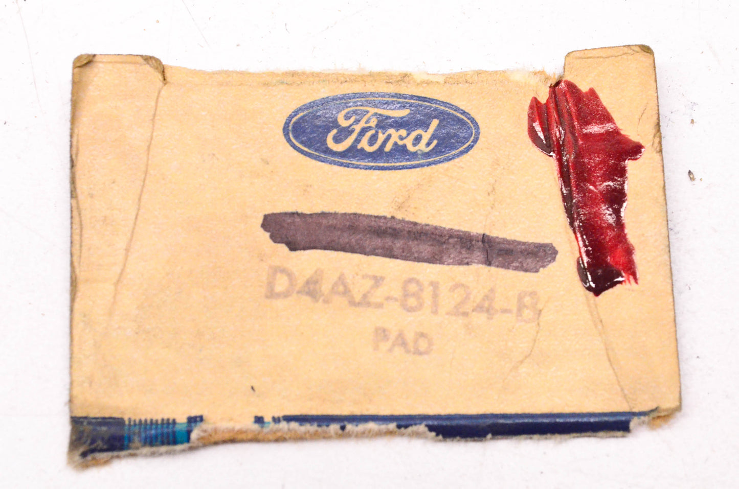 New OEM Ford D4AZ-8124-B 1973-1978 Galaxie Radiator Insulator NOS