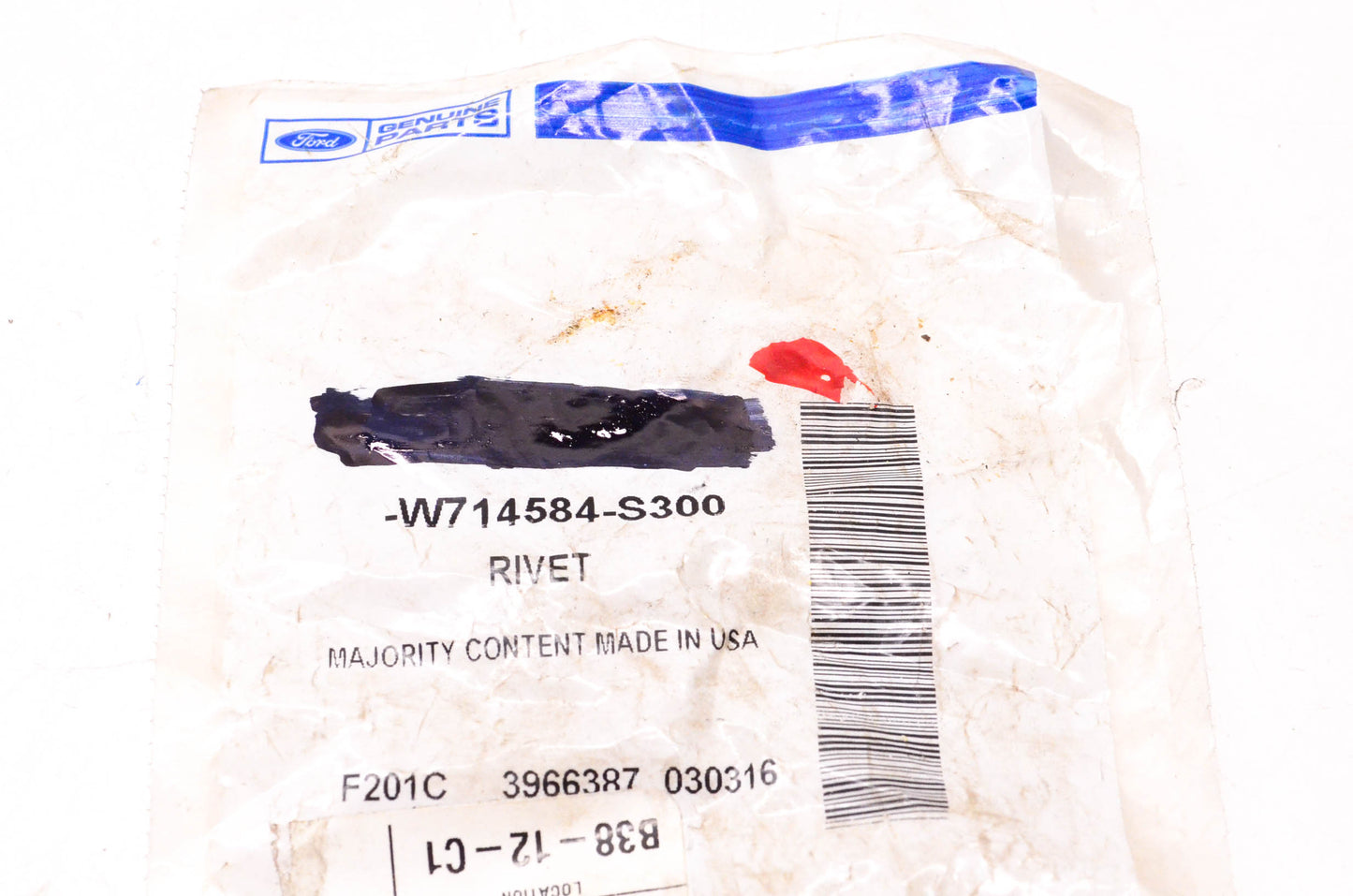 New OEM Ford 2008-2018 E-Series Front Bumper Valance Panel Rivet NOS