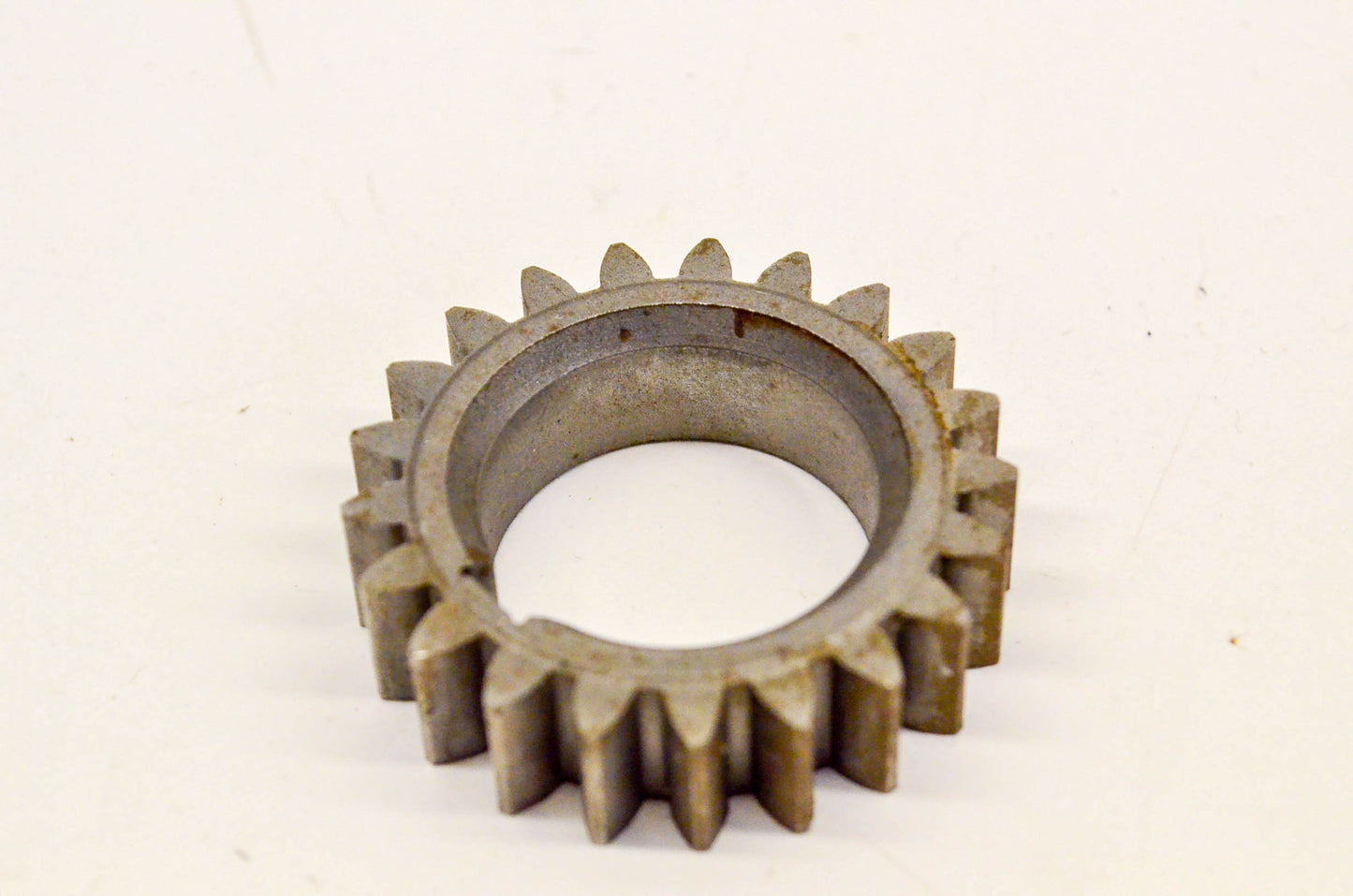 New OEM Briggs & Stratton 691805 Engine Timing Gear NOS