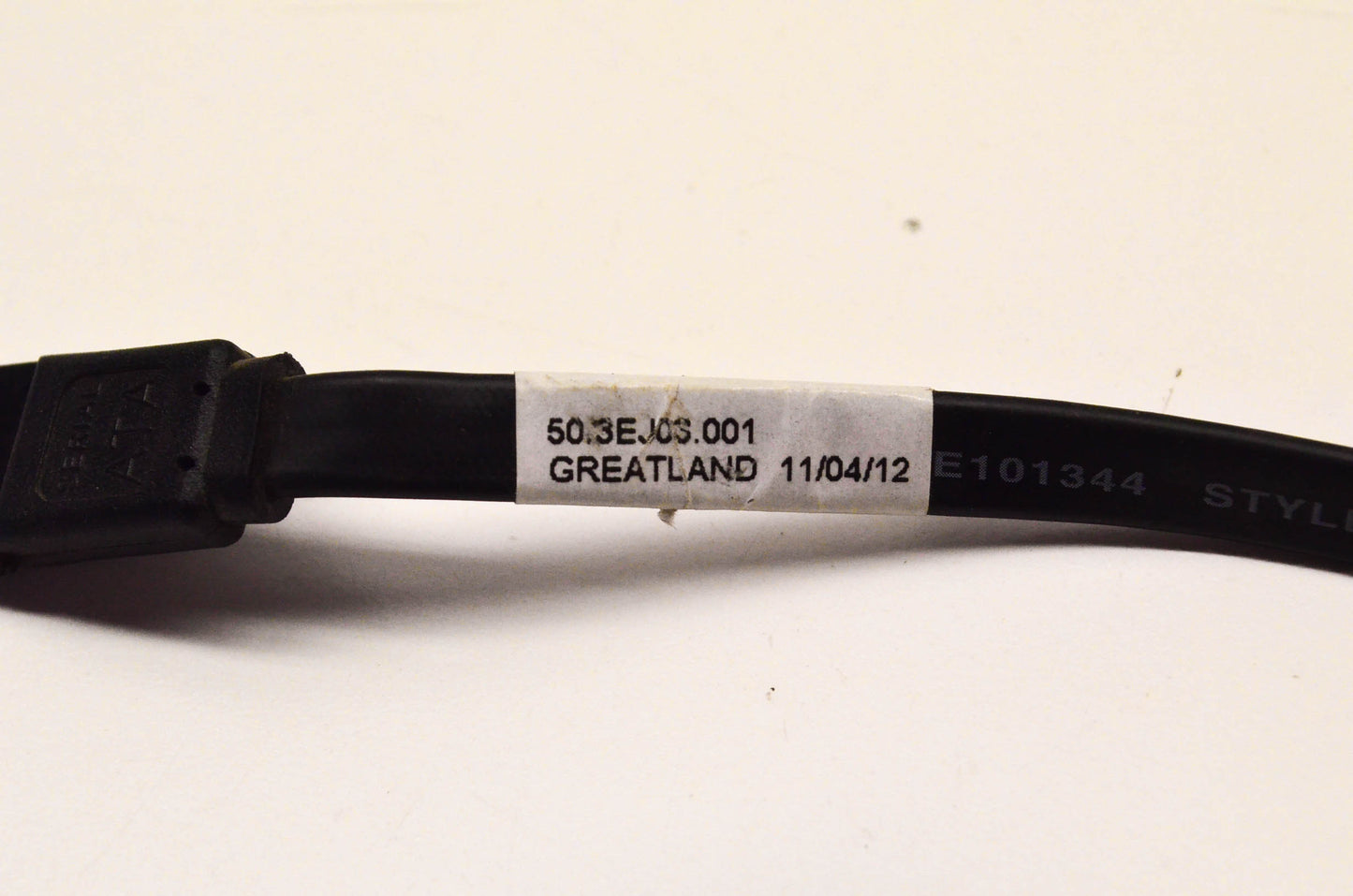 Acer E101344, 2725 SATA Cable Straight to 90 Degree
