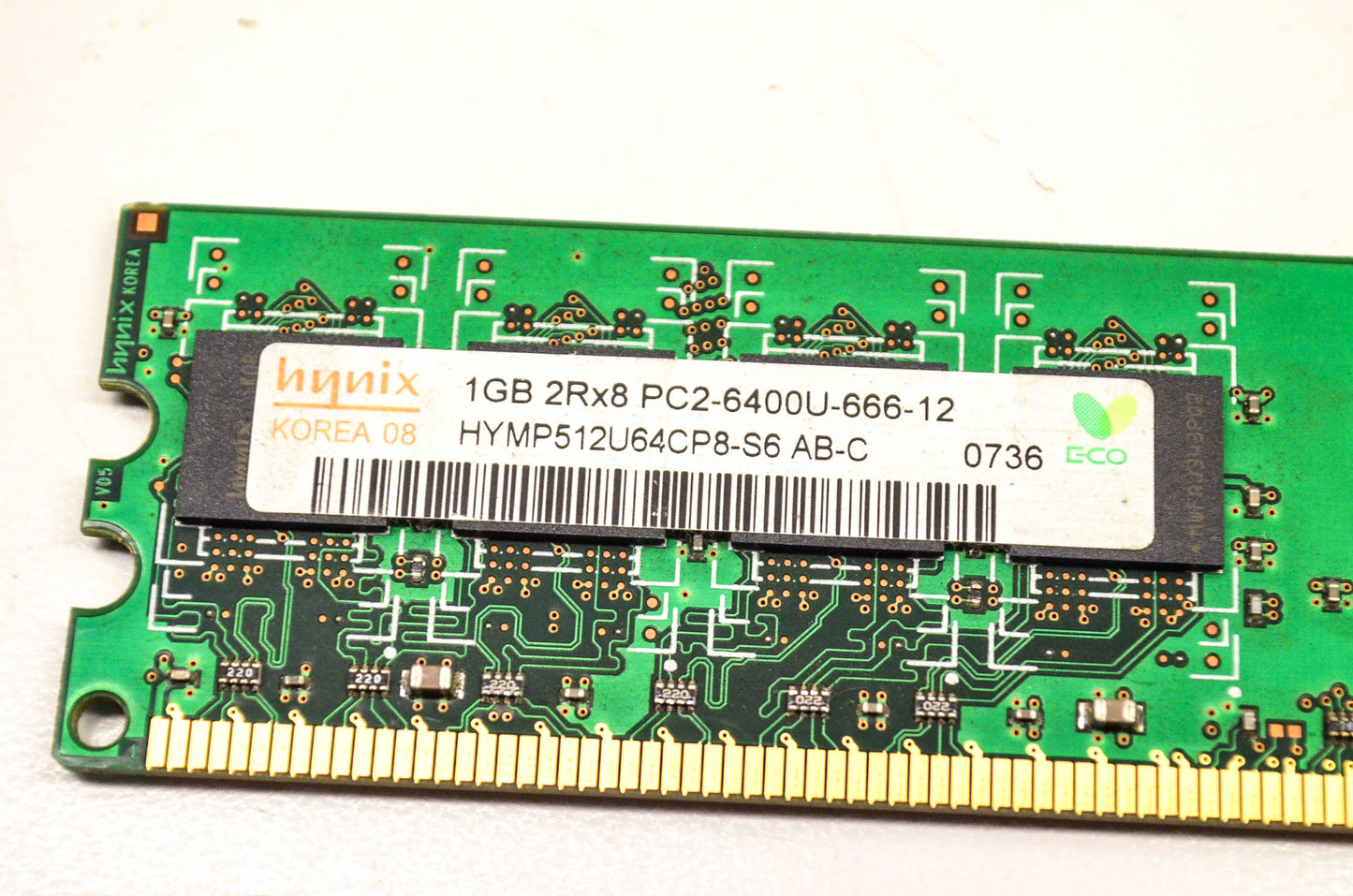 Hynix HYMP512U64CP8-S6, SNPU8622C/1G 1GB RAM 2Rx8 PC2-6400U 666MHz DDR2 DIMM
