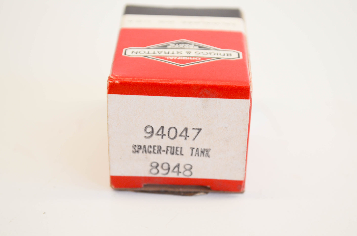 New OEM Briggs & Stratton 94047, 8948, 8822 Fuel Tank Spacer NOS