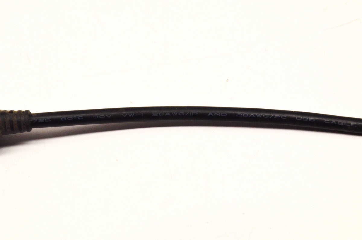 Aftermarket 2725, 28AWG/IP, 28AWG/2C 8-Pin Motherboard to 2 Female USB