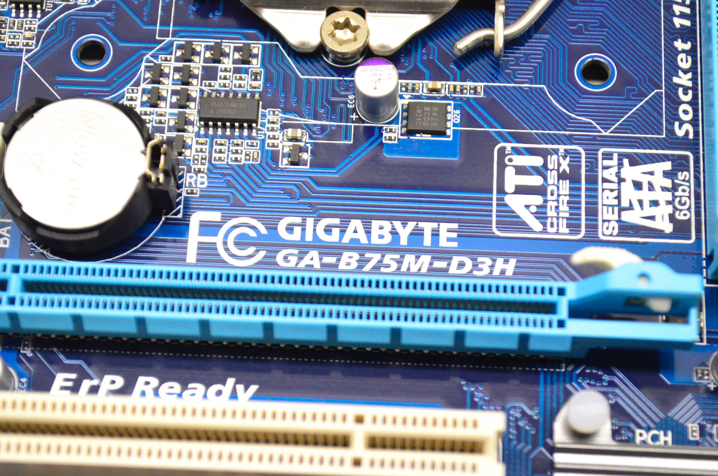 Gigabyte GA-B75M-D3H GA-B75M-D3H mATX Socket LGA1155 Ultra Durable Motherboard