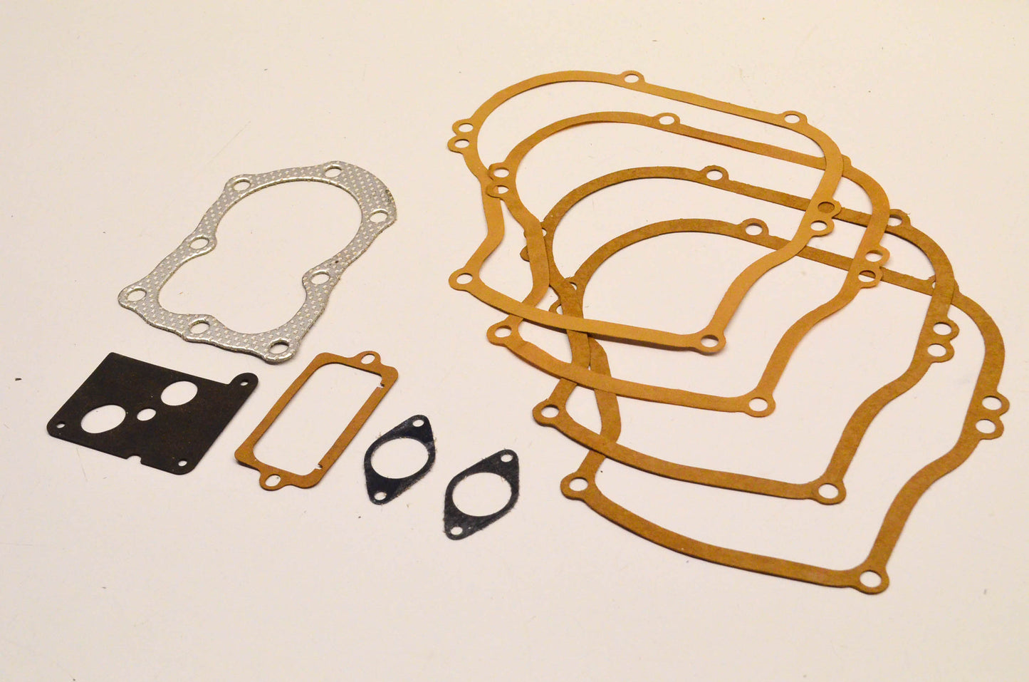 New OEM Briggs & Stratton 297616 Gasket Kit NOS