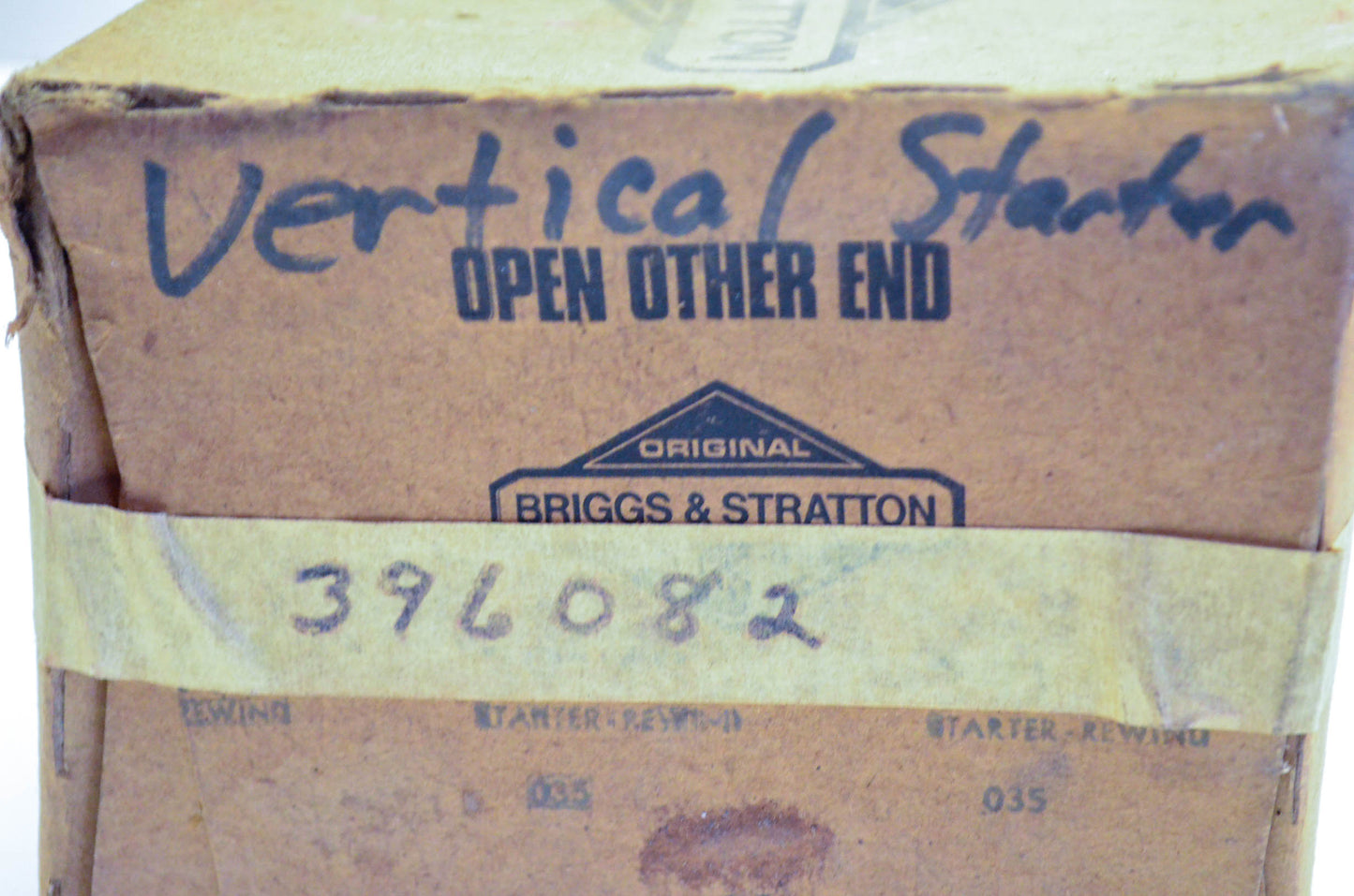 New OEM Briggs & Stratton 396082 Vertical Pull Starter NOS