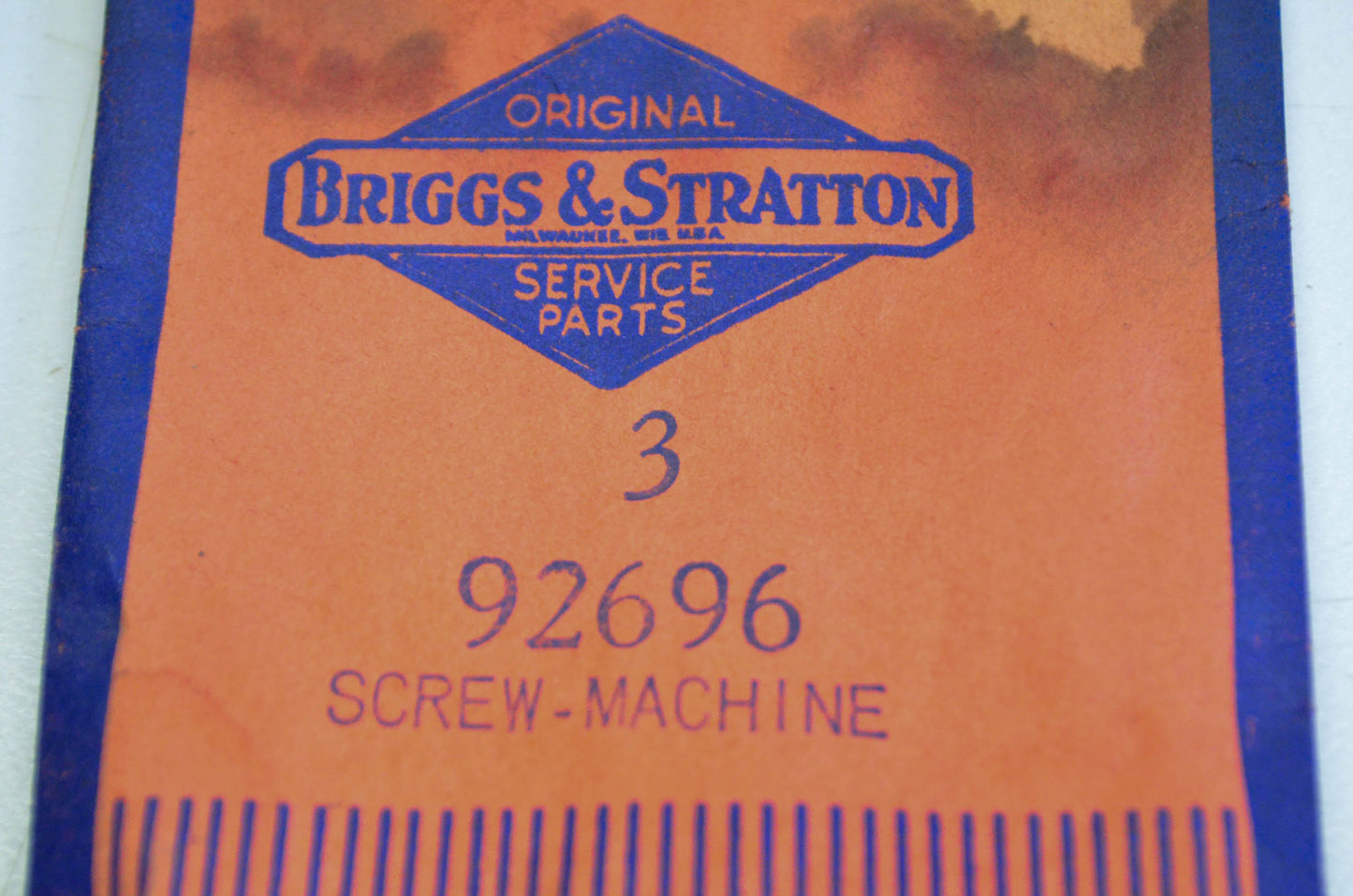 New OEM Briggs & Stratton 92696 Machine Screw NOS