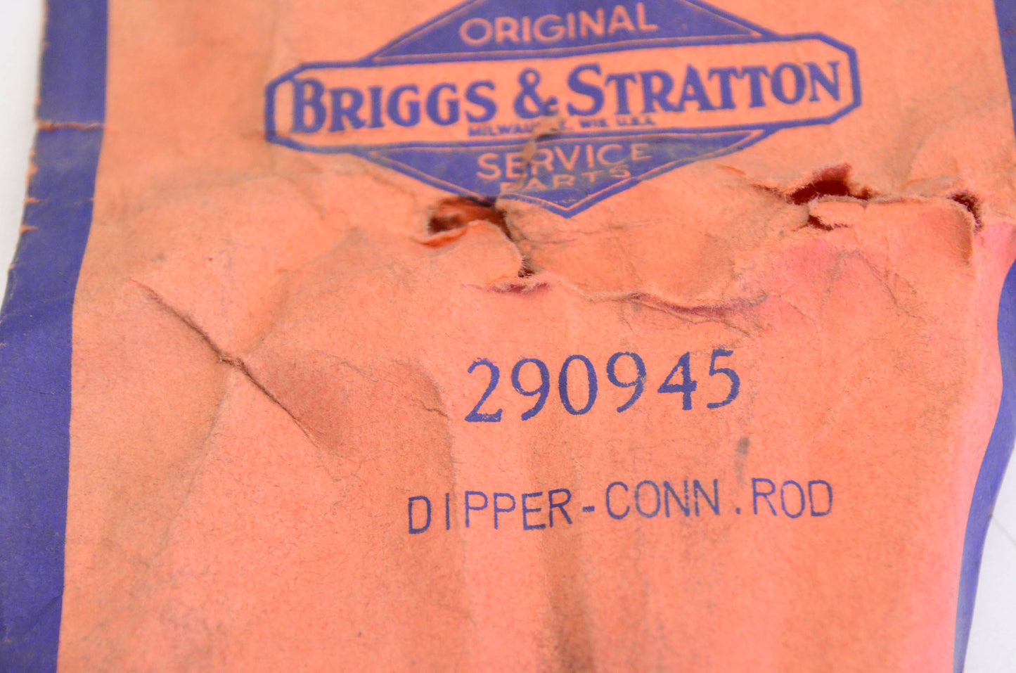 New OEM Briggs & Stratton 290945 Connecting Rod Dipper NOS